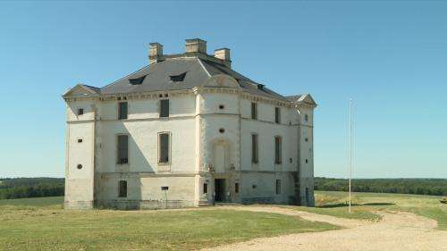 Les jardins du musée de la Parfumerie près de Grasse et le château de Meaulnes dans l'Yonne : une réouverture, en région, qui ravit les visiteurs