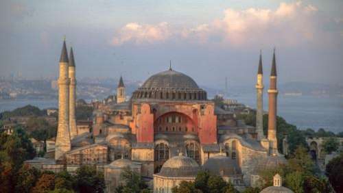 Sainte-Sophie, symbole culturel d'Istanbul, redeviendra-t-elle une mosquée ?
