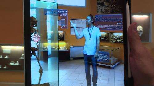 À Tautavel, un hologramme guide les visiteurs du musée de la Préhistoire