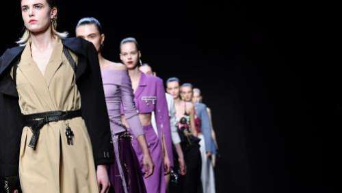 Milan maintient ses Fashion Weeks de janvier et février, des éditions plus ou moins numériques selon l'évolution de la pandémie