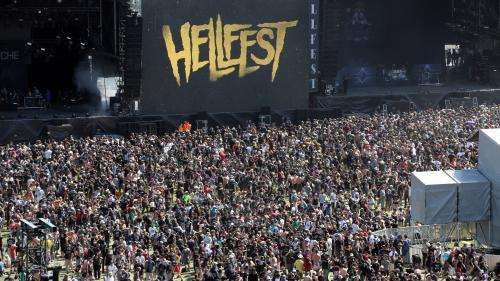 Hellfest : des billets revendus jusqu'à 10 000 euros aux enchères