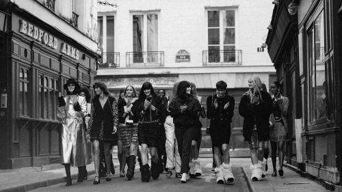 Paris Fashion Week : adieu le Grand Palais, Chanel défile dans un cadre intimiste, celui d'une boîte de nuit