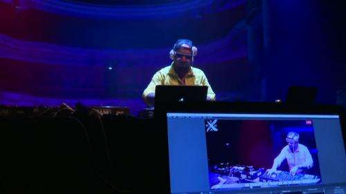 À Mulhouse, un DJ donne un concert dans un théâtre pour le mettre en valeur sur les réseaux sociaux