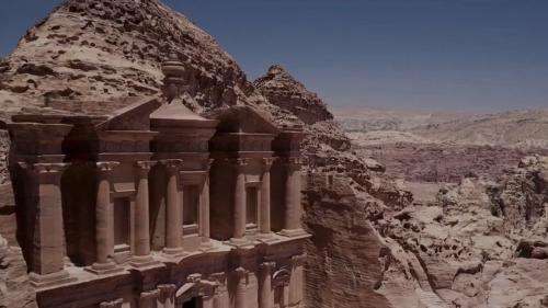 Jordanie : le site archéologique de Pétra se réveille