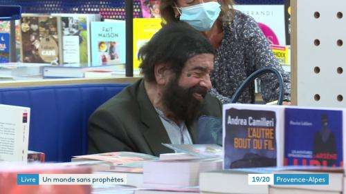 Marek Halter à la rencontre de lecteurs marseillais avec son dernier livre 