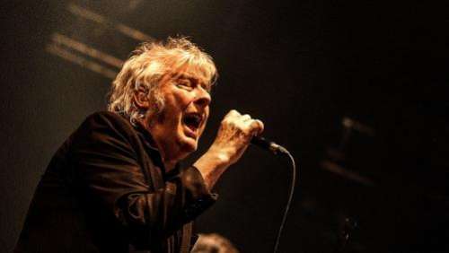 Soigné pour un cancer, le chanteur Arno annule ses concerts prévus jusqu'à la fin de l'hiver