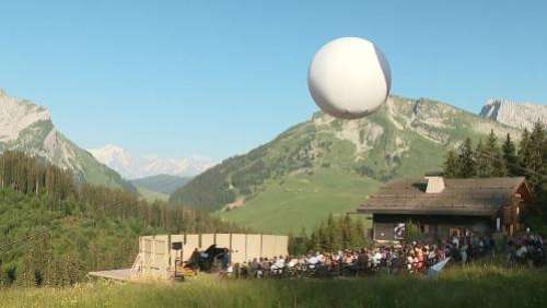 Musique à Beauregard : la magie des concerts en altitude et en plein air, avec le Mont-Blanc en décor naturel