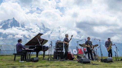 Cosmojazz Festival : Kyle Eastwood et son quintette revisitent les musiques de film sur les sommets de Chamonix