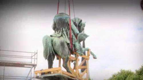 Rouen : la statue de Napoléon bientôt remplacée par celle de Gisèle Halimi ?