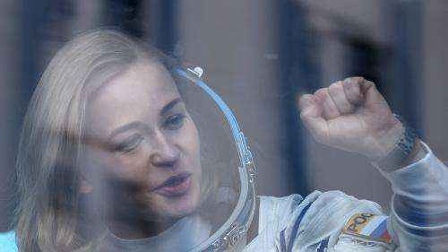 Une actrice et un réalisateur russes s'envolent pour jouer dans le premier film tourné dans l'espace