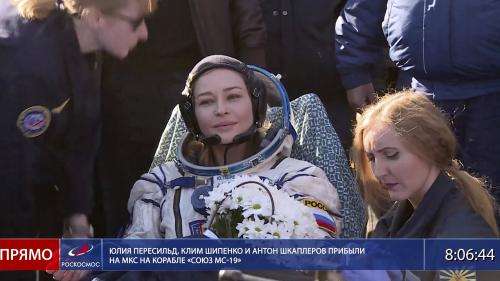 Espace : l'équipe russe qui a tourné le premier film en orbite est de retour sur Terre