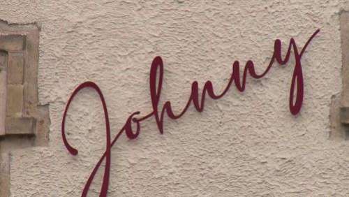 A Épernay, une boutique-musée consacrée à Johnny Hallyday ouvre ses portes