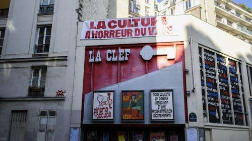 Occupé depuis des mois, le cinéma La Clef, dernière salle associative de Paris, évacué par la police