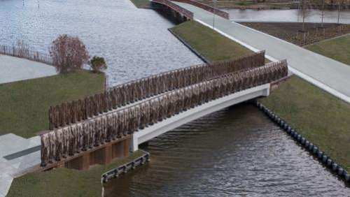 Pays-Bas : un pont en lin inauguré près d'Amsterdam, 