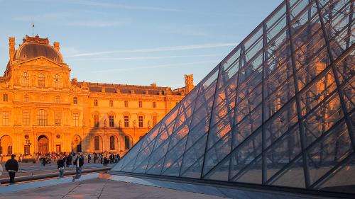 Un trafic de faux billets d'entrée au musée du Louvre a été démantelé à Paris