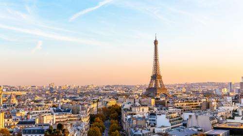 Tour Eiffel : face aux critiques, la direction assure qu'elle 