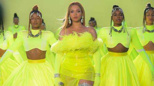 Beyoncé retrouve le sommet des ventes aux États-Unis, 15 ans après 