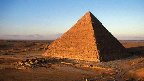 Egypte : des scientifiques ont découvert un couloir caché à l'intérieur de la Grande Pyramide du Caire