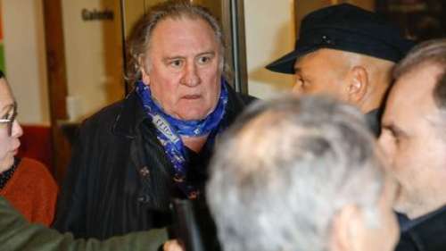 La contre-tribune critiquant les soutiens de Depardieu récolte 8 000 signatures d'artistes en 48H