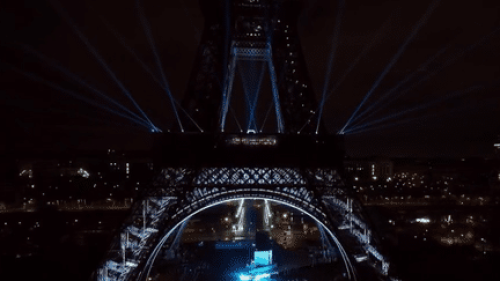 Centenaire de la mort de Gustave Eiffel : un spectacle de son et lumière à la Tour Eiffel diffusé sur les réseaux sociaux