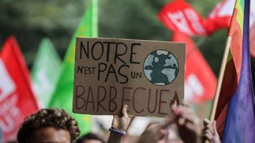 PODCAST. Grève pour le climat, Lampedusa et le retour du CD : ça dit quoi ce 15 septembre ?