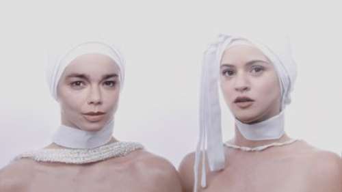 Björk sort un titre et en clip en duo avec Rosalía pour aider à lutter contre les ravages de la pisciculture intensive