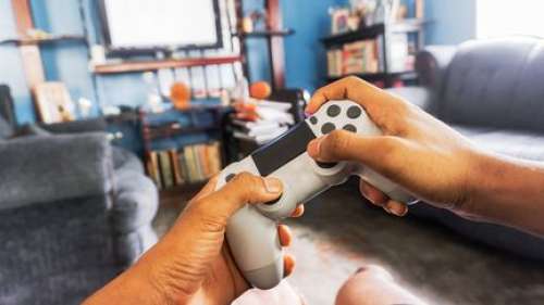 Est-ce vrai que les jeux vidéo rendent addicts et est-ce vrai qu'on peut perdre de l'argent à cause d'eux ? Le vrai ou faux junior