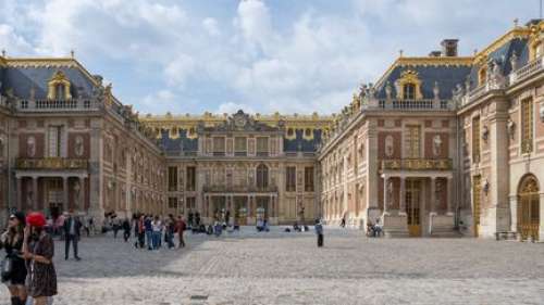 Une nouvelle alerte à la bombe au Château de Versailles