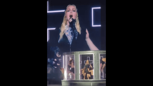 Concert de Madonna à Paris : un show par moments époustouflant, qui retrace les quarante de carrière d'une star devenue véritable 