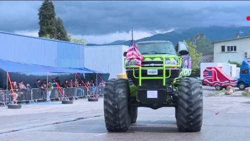 Spectacle : le phénomène des monsters trucks
