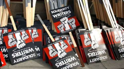 Hollywood : les scénaristes se mettent en grève, annonce leur syndicat