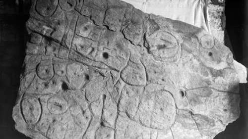 Dalle de Saint-Bélec : les archéologues tentent de déchiffrer les secrets de la plus ancienne carte d'Europe