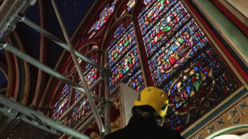 VIDEO. Notre-Dame de Paris : la cathédrale reprend des couleurs