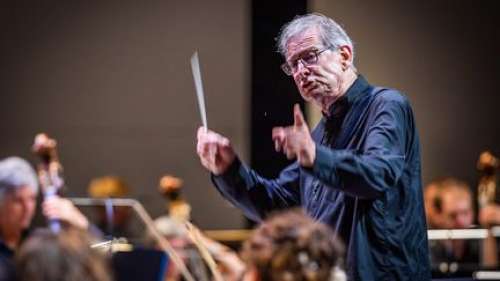 Le célèbre chef d'orchestre John Eliot Gardiner annule tous ses engagements, accusé d'avoir frappé un chanteur au festival Berlioz de la Côte-Saint-André