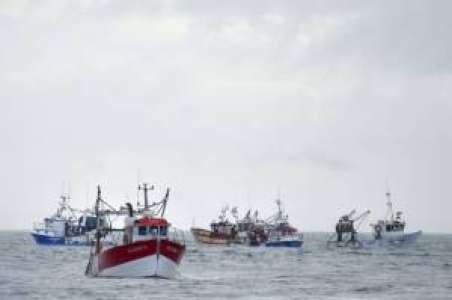 Coquilles Saint-Jacques: altercations en mer entre Français et Britanniques