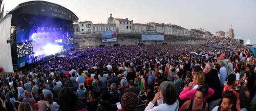 Concerts et festivals sans limite ni distanciation sociale cet été ?