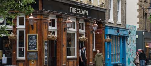 Ouvert depuis 1 000 ans, le plus vieux pub anglais ferme ses portes