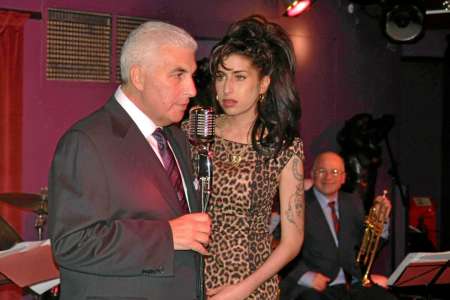Le père d’Amy Winehouse est-il responsable de sa mort ?
