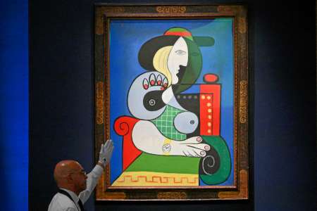 « Femme à la montre », tableau de Picasso, vendu 139 millions de dollars
