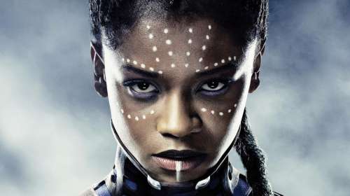 EXCLU. Black Panther 2. “Je suis excitée de voir Ironheart”, Letitia Wright (Shuri) se confie