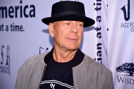 Bruce Willis malade, il prend une lourde décision et un réalisateur connu le soutient