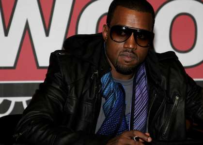Kanye West : ce clin d’oeil à son ex-belle mère Kris Jenner qui fait rire les internautes