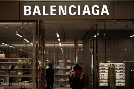 Balenciaga : ce sac-poubelle de luxe à 1400 euros fait fureur