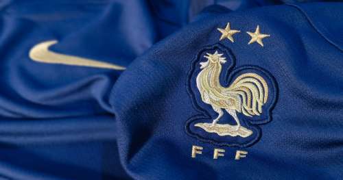 Pourquoi l’équipe de France joue en bleu ?