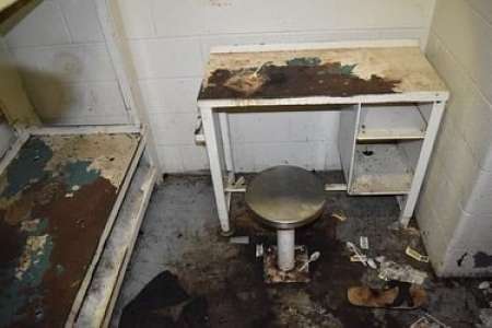 États-Unis : un détenu “mangé vivant” par des insectes dans sa cellule, sa famille demande justice