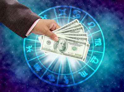 Astrologie : ces signes n’auront plus de problèmes financiers d’ici 2024