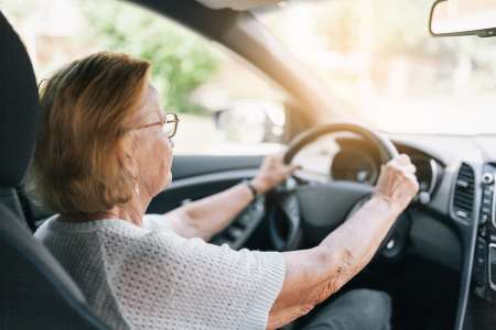 Permis de conduire : GROS changement à prévoir pour les conducteurs séniors en 2024