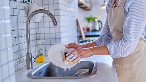 Quel est le MEILLEUR liquide vaisselle selon 60 Millions de consommateurs ?