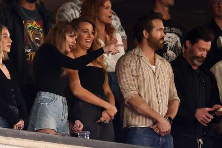 Taylor Swift assiste au match du Chief de Travis Kelce contre les Jets de Kansas City – Rolling Stone