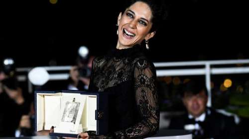 L’Iranien en exil Zar Amir Ebrahimi remporte le prix de la meilleure actrice à Cannes